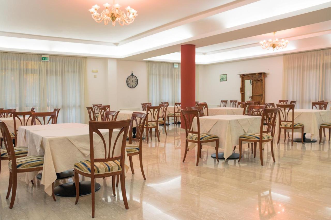 Ruggiero Park Hotel Vallo della Lucania Exterior photo