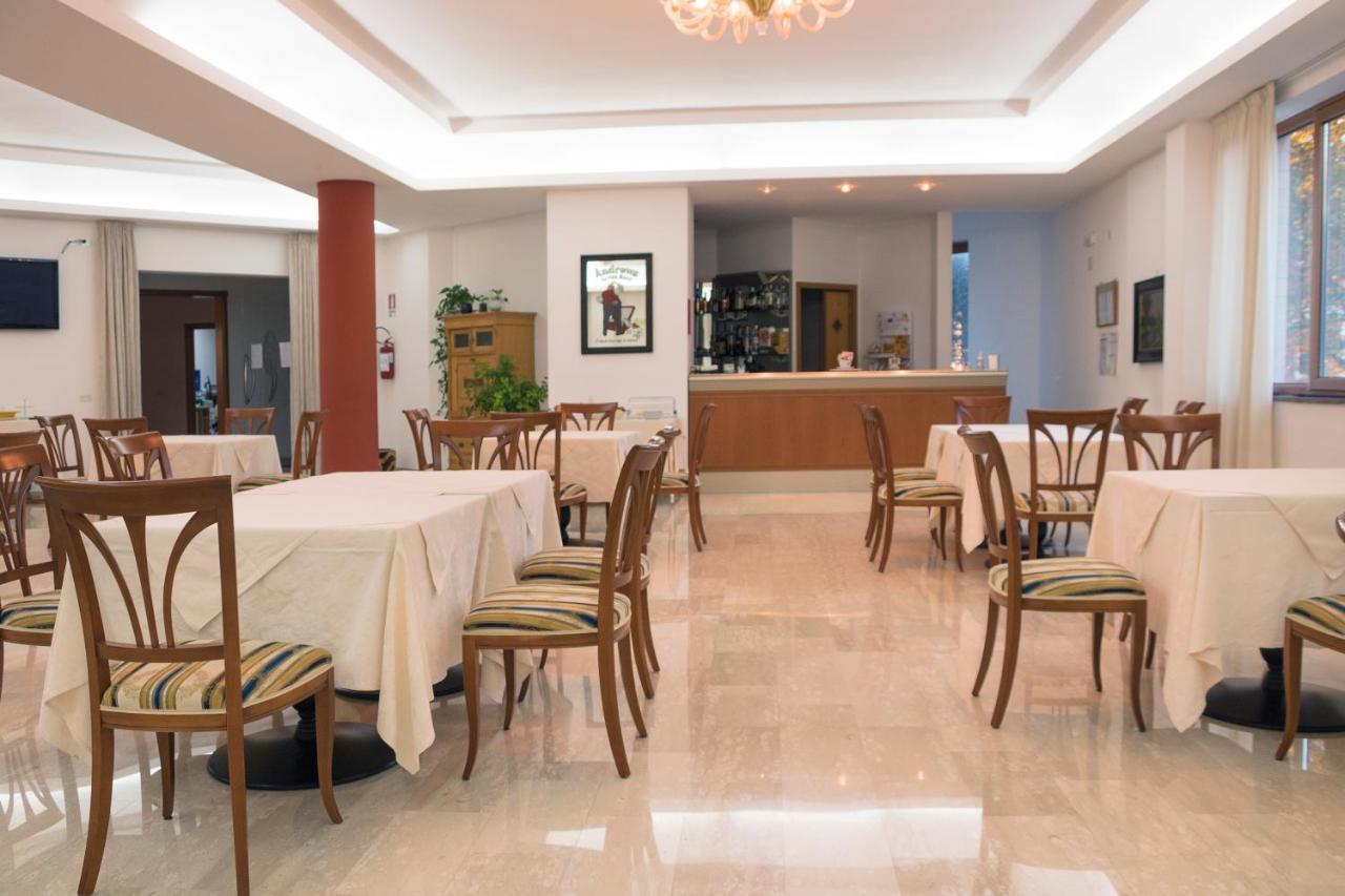 Ruggiero Park Hotel Vallo della Lucania Exterior photo